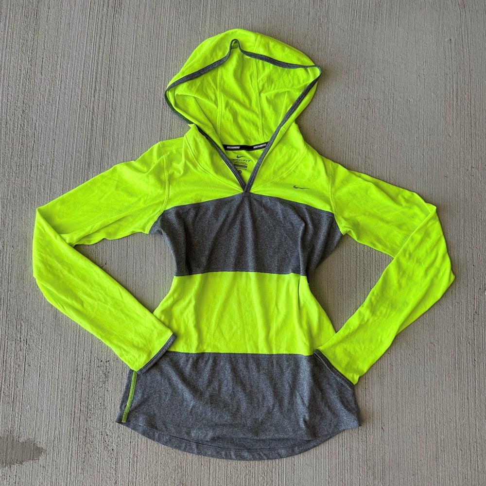 Nike long sleeve pullover